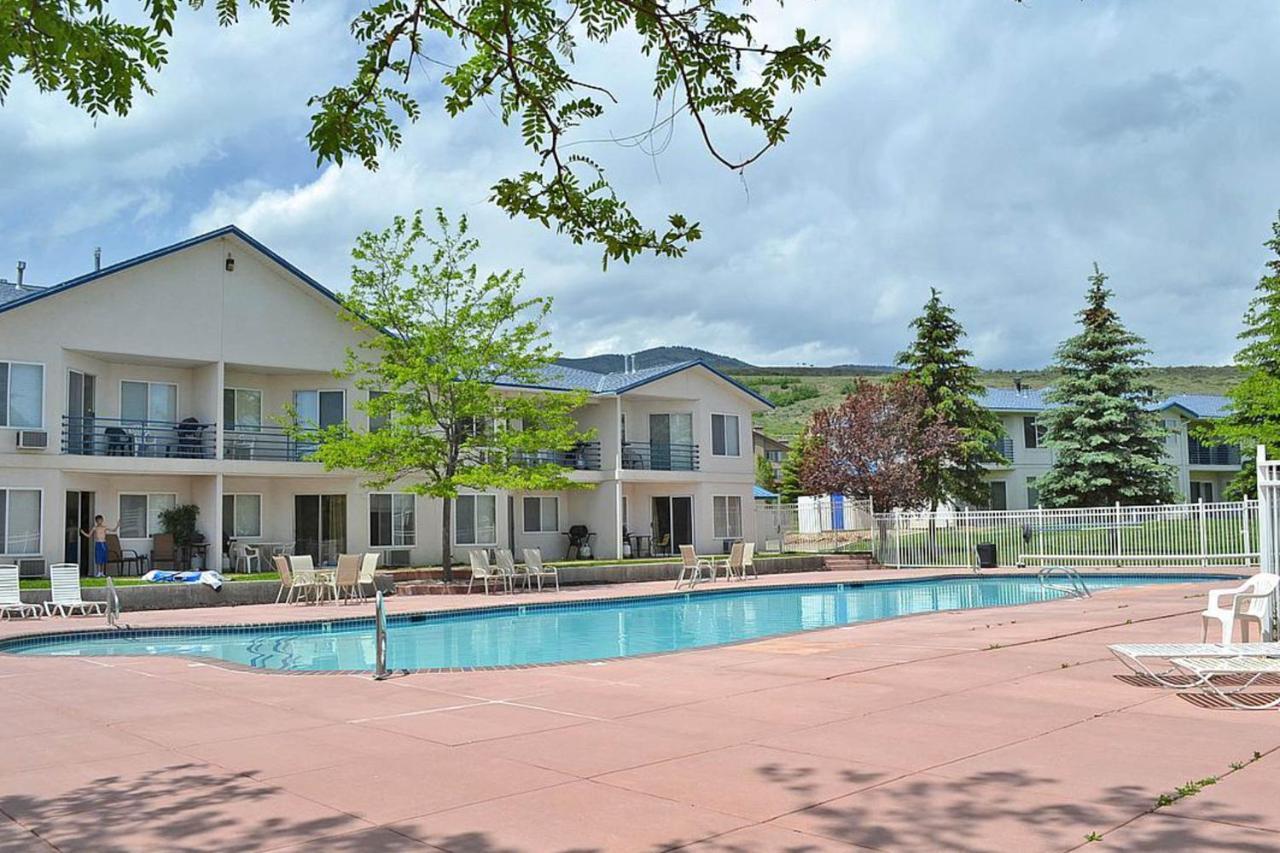 Tennis Court Condo Гарден-Сити Экстерьер фото